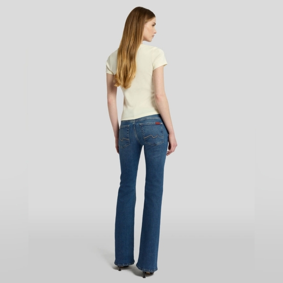 7 For All Mankind Women's Buttonfly Classic Bootcut Jeans, Size 30.  28" Inseam - Picture 10 of 10
